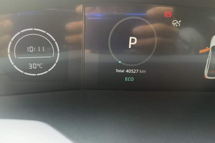 Used CHANGAN UNI-V 2022 1.5T Prestige Version Odometer Close Up