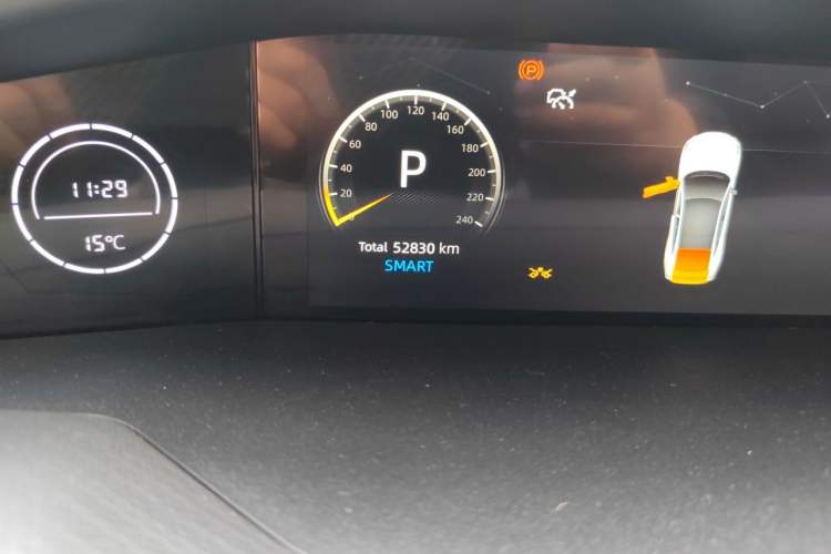 Used CHANGAN UNI-V 2022 1.5T Prestige Version Odometer Close Up