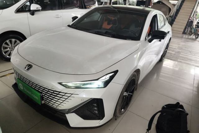 Used CHANGAN UNI-V 2022 1.5T Prestige Version