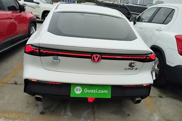 Used CHANGAN UNI-V 2022 1.5T Smart Navigation Version Rear