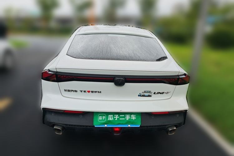 Used CHANGAN UNI-V 2022 1.5T Smart Navigation Version Rear