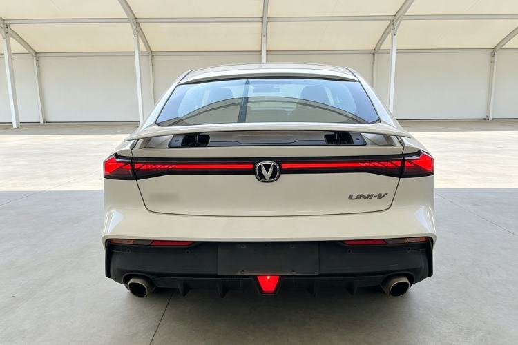 Used CHANGAN UNI-V 2022 1.5T Prestige Version Rear