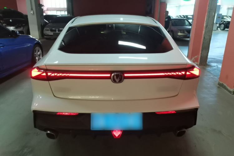 Used CHANGAN UNI-V 2022 1.5T Prestige Version Rear