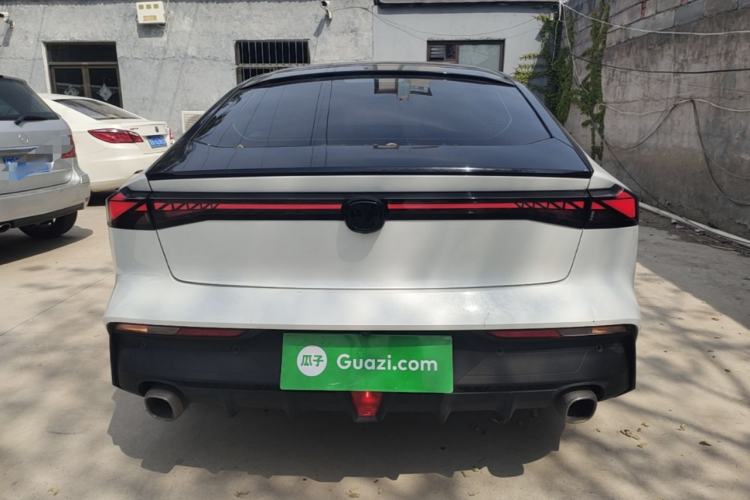 Used CHANGAN UNI-V 2022 1.5T Prestige Version Rear