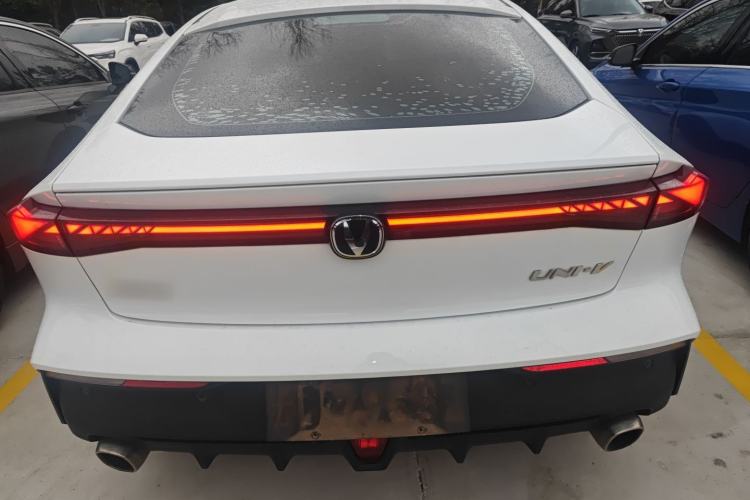 Used CHANGAN UNI-V 2022 1.5T Prestige Version Rear