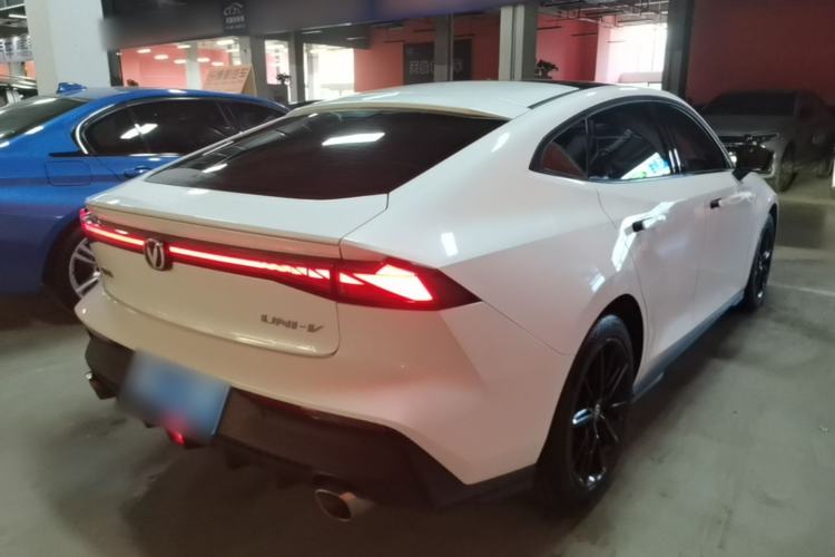 Used CHANGAN UNI-V 2022 1.5T Prestige Version Rear Right 45 Deg