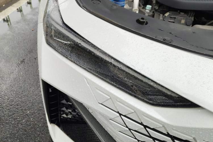 Used CHANGAN UNI-V 2022 1.5T Prestige Version Right Front Headlight