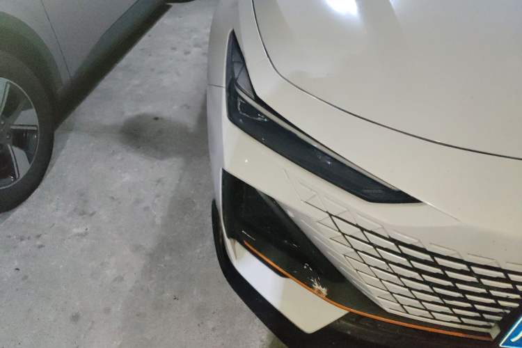 Used CHANGAN UNI-V 2022 1.5T Sport Edition Right Front Headlight