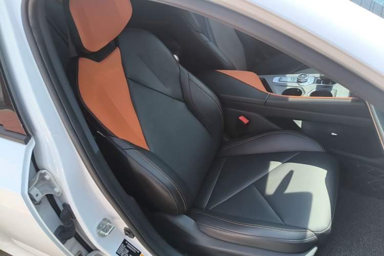 Used CHANGAN UNI-V 2022 1.5T Prestige Version Right Front Seat