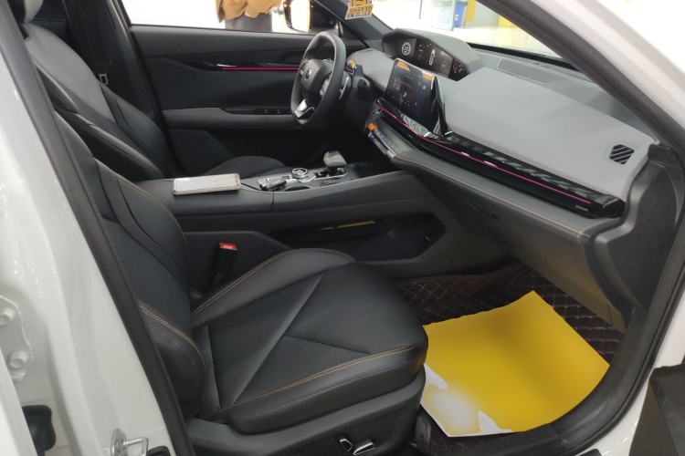 Used CHANGAN UNI-V 2022 1.5T Prestige Version Right Front Seat