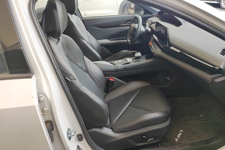 Used CHANGAN UNI-V 2022 1.5T Prestige Version Right Front Seat