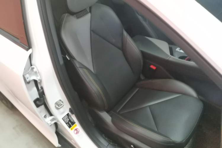 Used CHANGAN UNI-V 2022 1.5T Prestige Version Right Front Seat