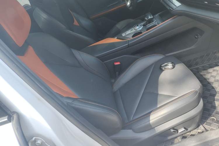 Used CHANGAN UNI-V 2022 1.5T Prestige Version Right Front Seat