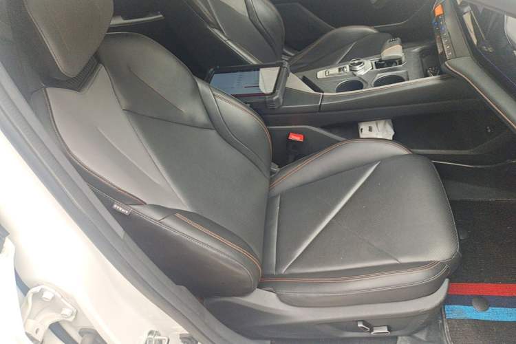 Used CHANGAN UNI-V 2022 1.5T Prestige Version Right Front Seat