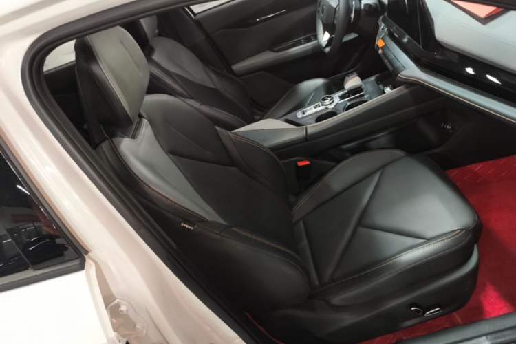 Used CHANGAN UNI-V 2022 1.5T Prestige Version Right Front Seat
