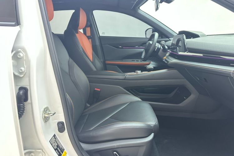 Used CHANGAN UNI-V 2022 1.5T Prestige Version Right Front Seat