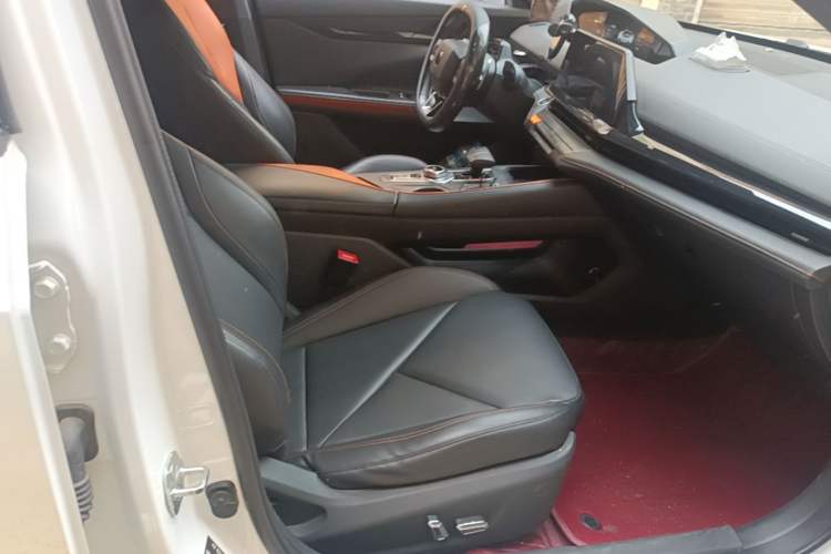 Used CHANGAN UNI-V 2022 1.5T Prestige Version Right Front Seat