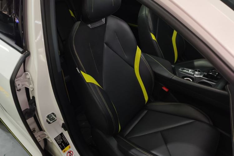 Used CHANGAN UNI-V 2022 1.5T Sport Edition Right Front Seat