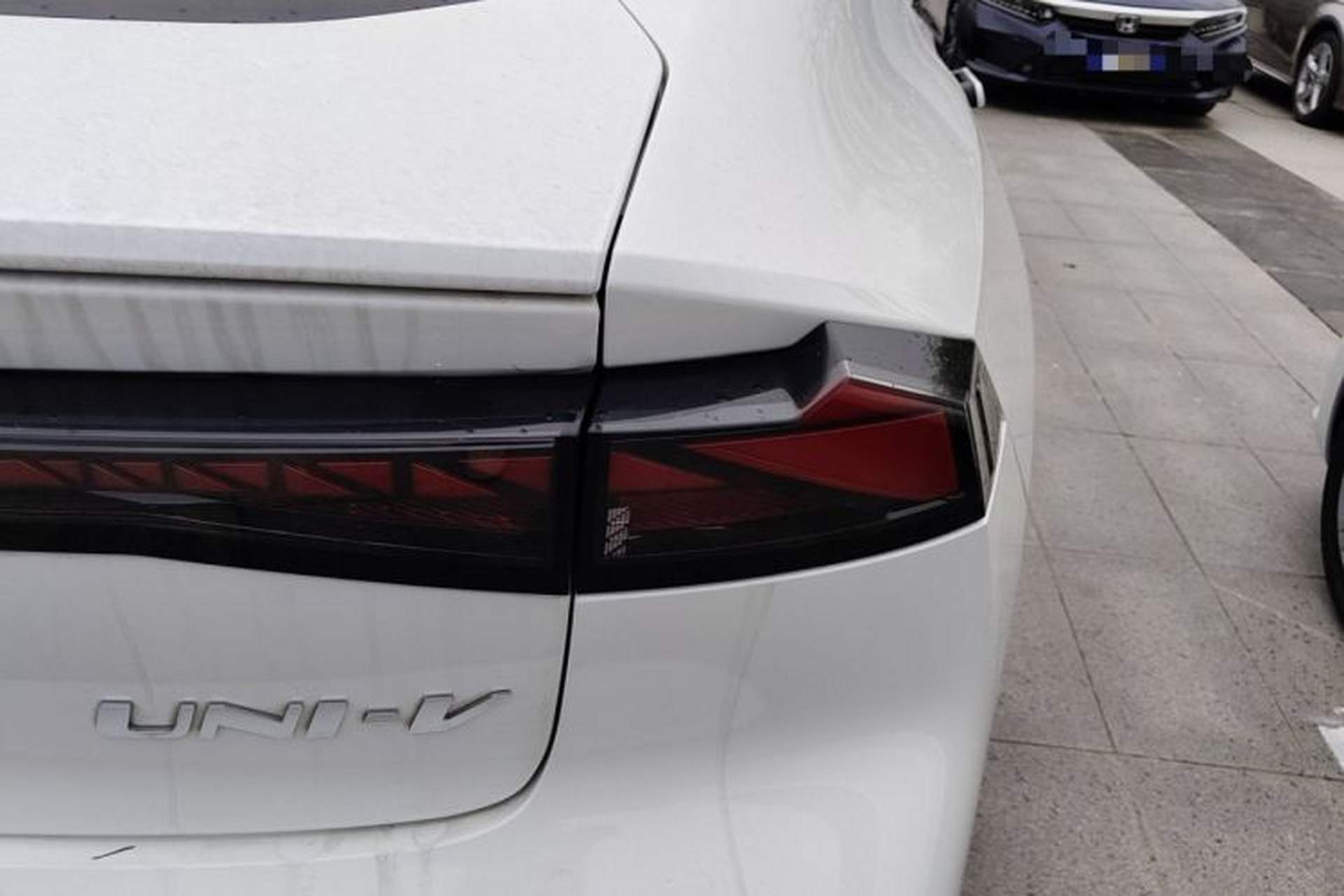 Used CHANGAN UNI-V 2022 1.5T Prestige Version Right Rear Taillight