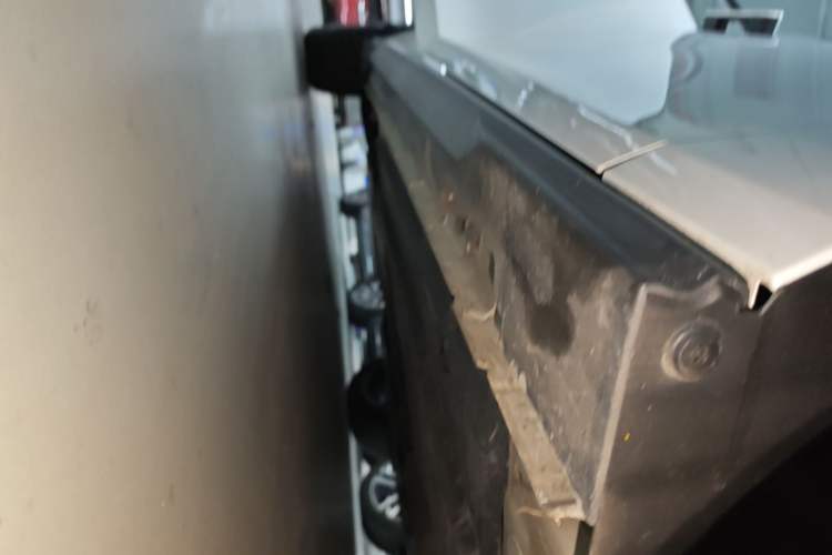 Used CHANGAN UNI-V 2022 1.5T Prestige Version Right Side Sill