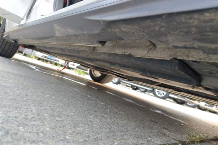 Used CHANGAN UNI-V 2022 1.5T Prestige Version Right Side Sill