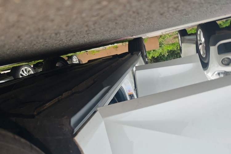 Used CHANGAN UNI-V 2022 1.5T Prestige Version Right Side Sill
