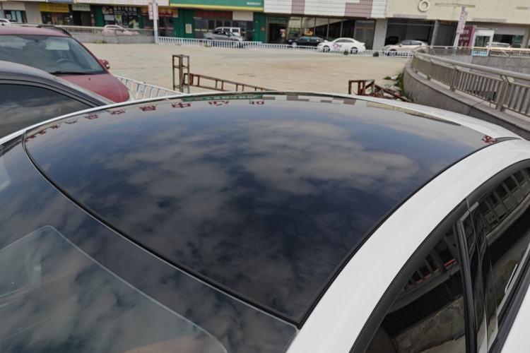 Used CHANGAN UNI-V 2022 1.5T Prestige Version Roof