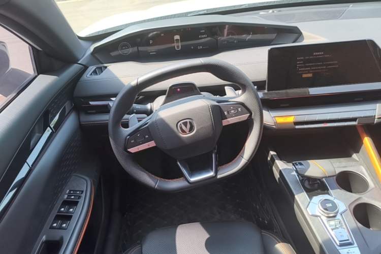 Used CHANGAN UNI-V 2022 1.5T Prestige Version Steering Wheel
