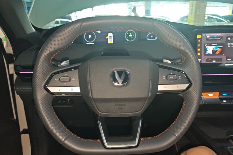 Used CHANGAN UNI-V 2022 1.5T Prestige Version Steering Wheel