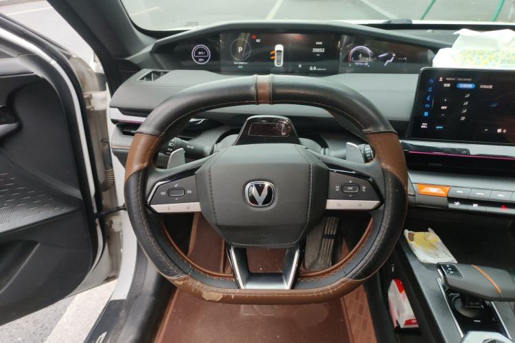 Used CHANGAN UNI-V 2022 1.5T Prestige Version Steering Wheel