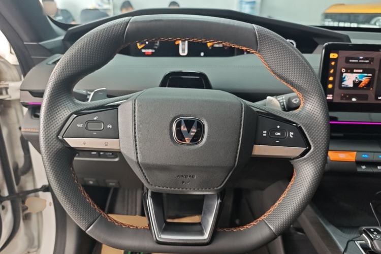 Used CHANGAN UNI-V 2022 1.5T Prestige Version Steering Wheel