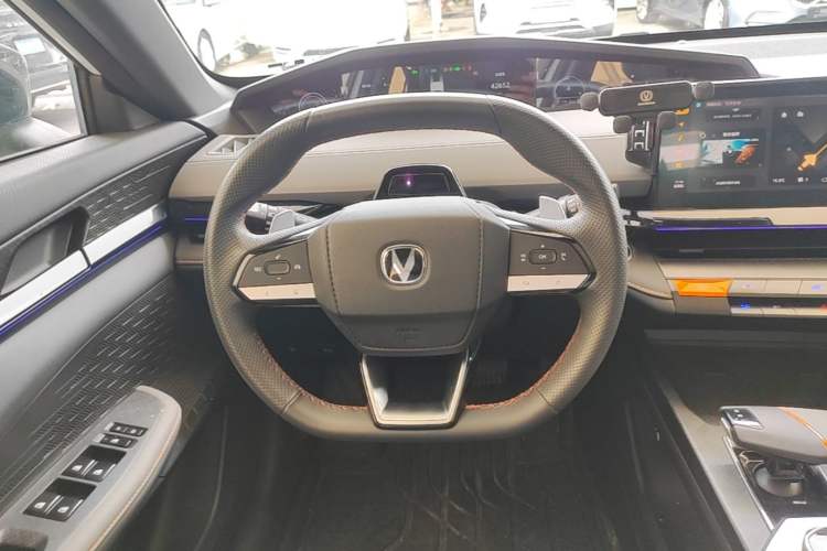 Used CHANGAN UNI-V 2022 1.5T Prestige Version Steering Wheel