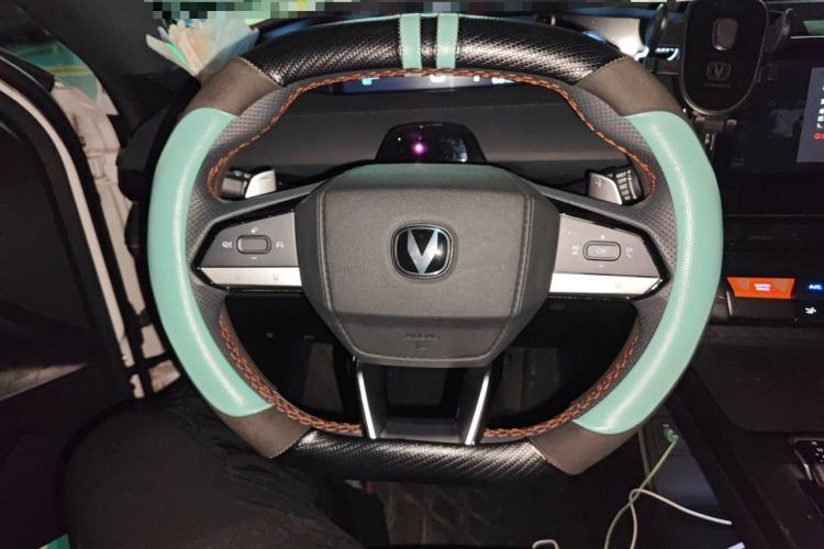 Used CHANGAN UNI-V 2022 1.5T Prestige Version Steering Wheel