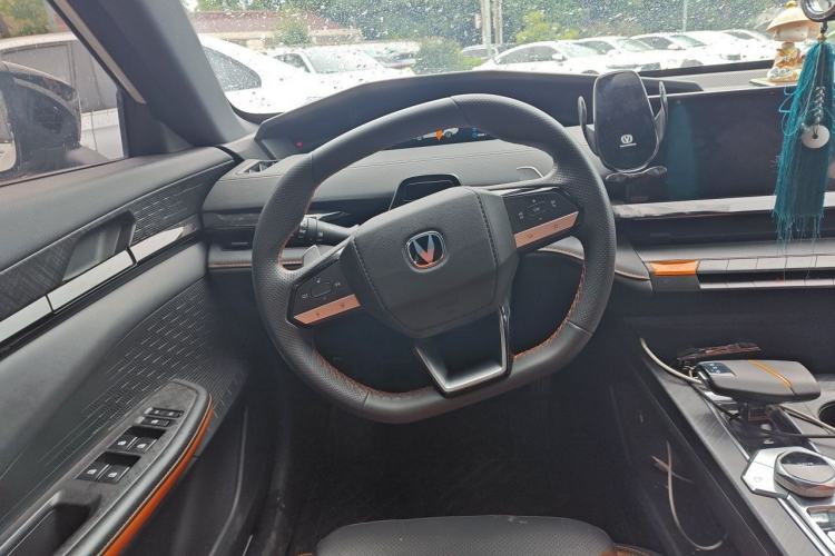 Used CHANGAN UNI-V 2022 1.5T Prestige Version Steering Wheel