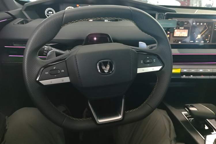 Used CHANGAN UNI-V 2022 1.5T Sport Edition Steering Wheel