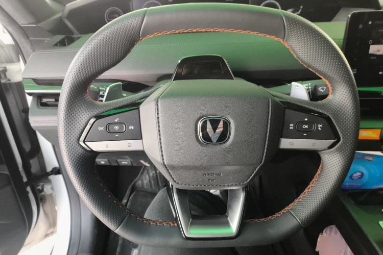 Used CHANGAN UNI-V 2022 1.5T Smart Navigation Version Steering Wheel