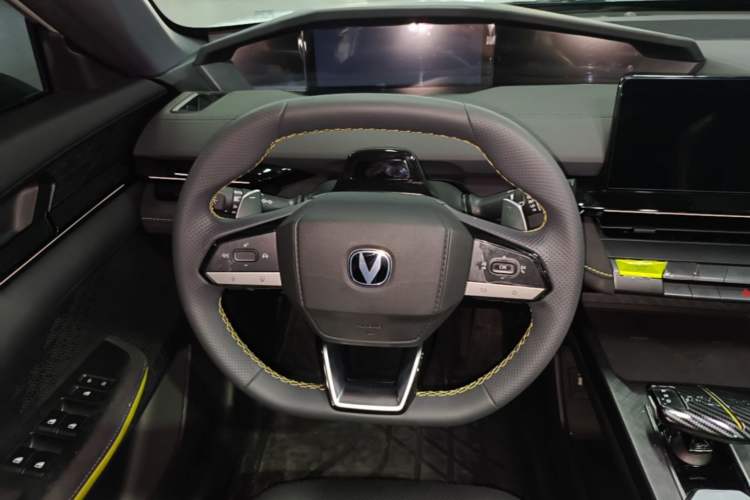 Used CHANGAN UNI-V 2022 1.5T Sport Edition Steering Wheel