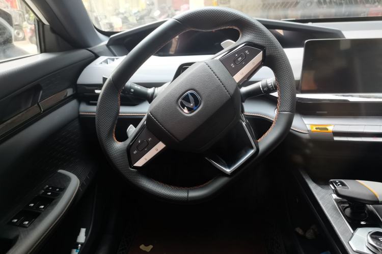 Used CHANGAN UNI-V 2022 1.5T Prestige Version Steering Wheel