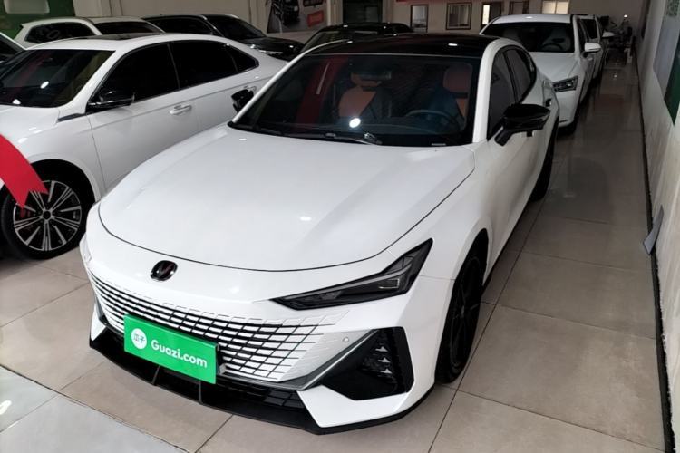 Używany CHANGAN UNI-V 2022 1.5T Prestige Version Guazi used car, China used car export, Used car for sale, Used  cars, Cheapest cars for sale