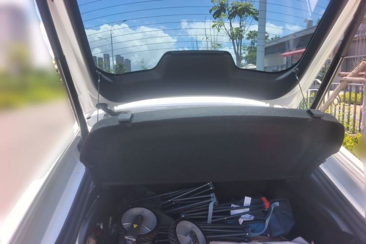 Used CHANGAN UNI-V 2022 1.5T Prestige Version Trunk