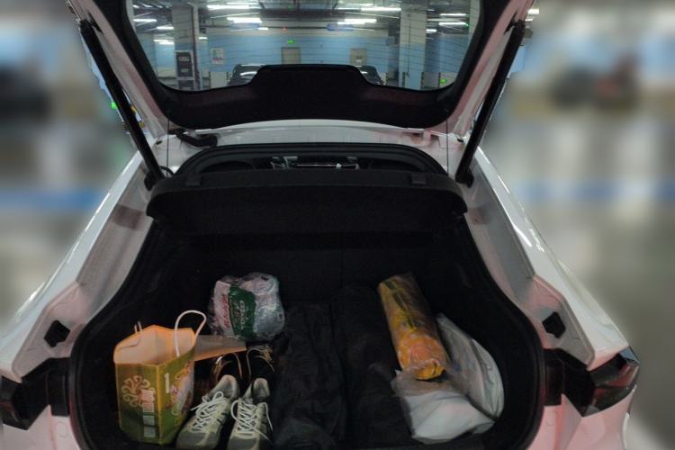 Used CHANGAN UNI-V 2022 1.5T Prestige Version Trunk