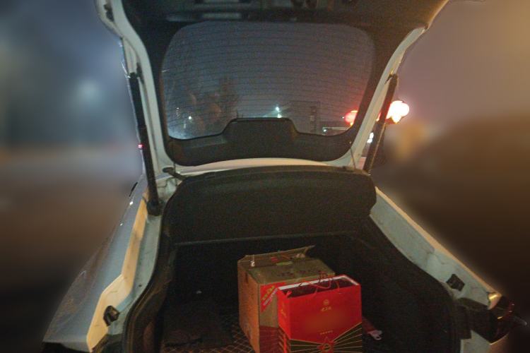 Used CHANGAN UNI-V 2022 1.5T Prestige Version Trunk