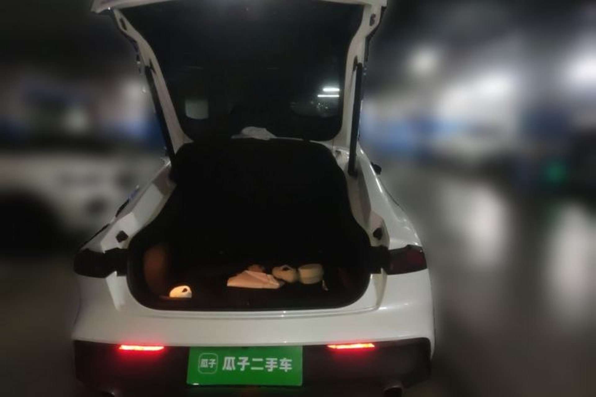 Used CHANGAN UNI-V 2022 1.5T Prestige Version Trunk