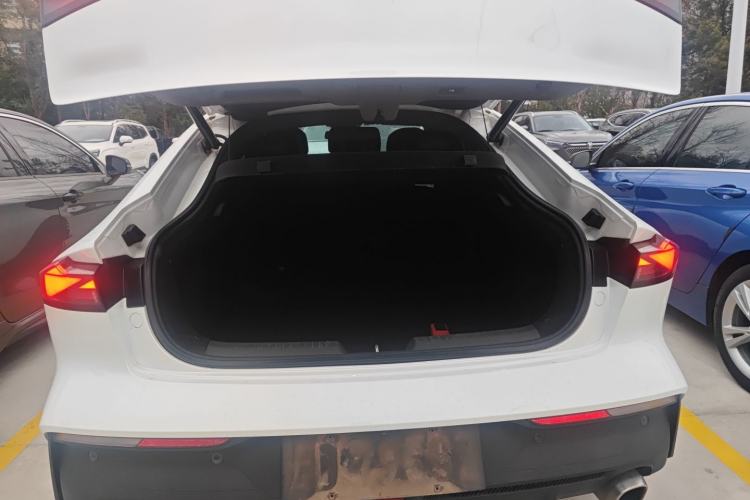 Used CHANGAN UNI-V 2022 1.5T Prestige Version Trunk