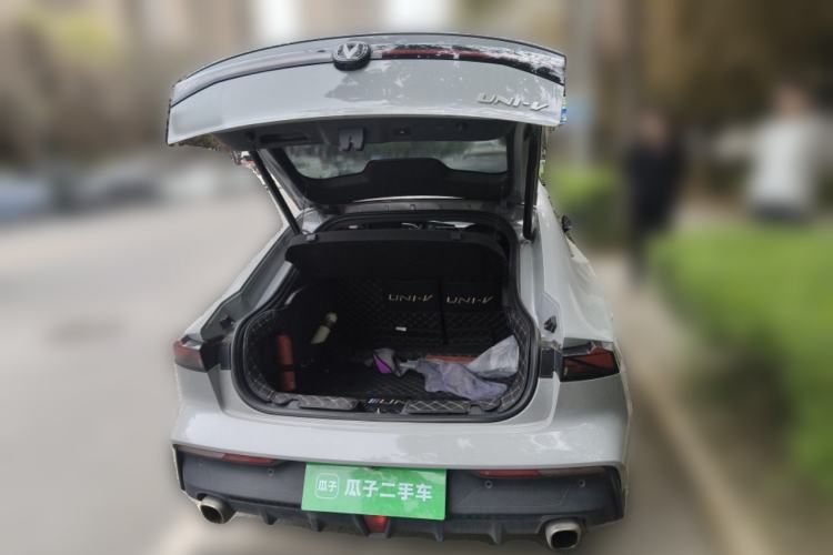 Used CHANGAN UNI-V 2022 1.5T Smart Navigation Version