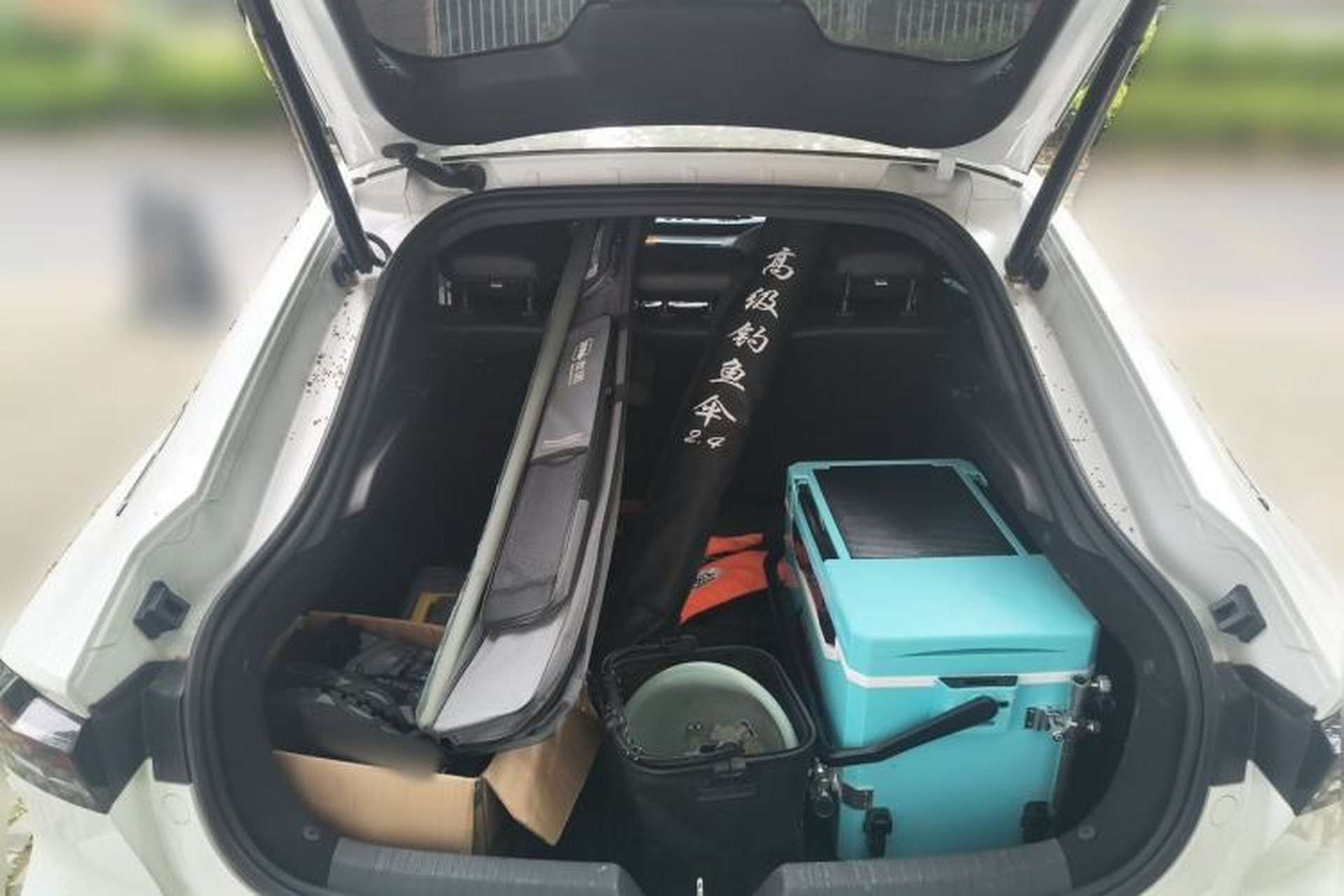 Used CHANGAN UNI-V 2022 1.5T Prestige Version Trunk