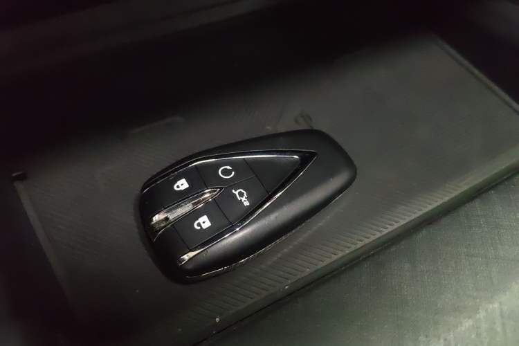 Used CHANGAN UNI-V 2022 1.5T Prestige Version Vehicle Key