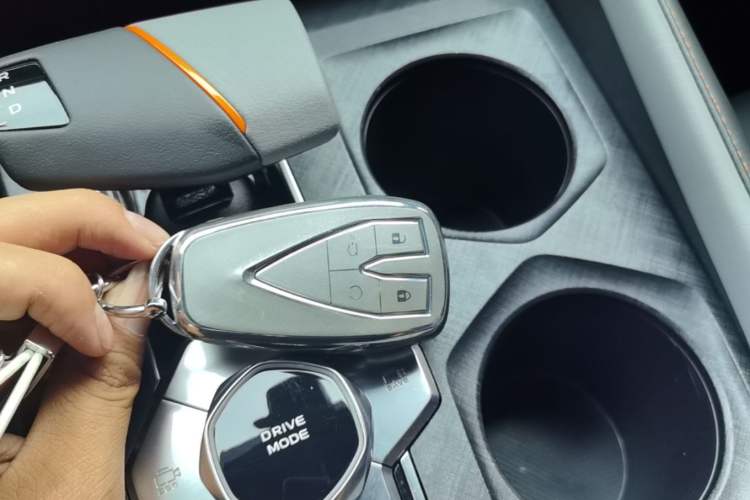 Used CHANGAN UNI-V 2022 1.5T Prestige Version Vehicle Key