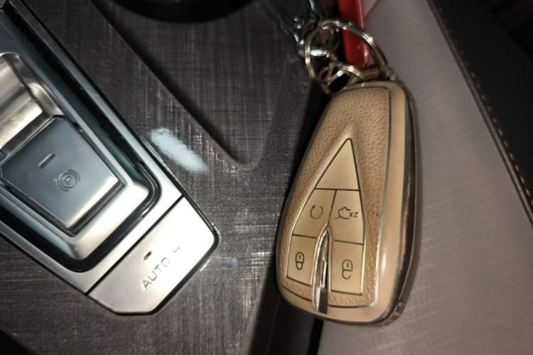 Used CHANGAN UNI-V 2022 1.5T Prestige Version Vehicle Key