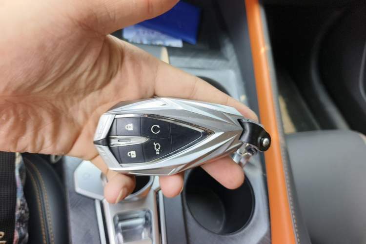 Used CHANGAN UNI-V 2022 1.5T Prestige Version Vehicle Key